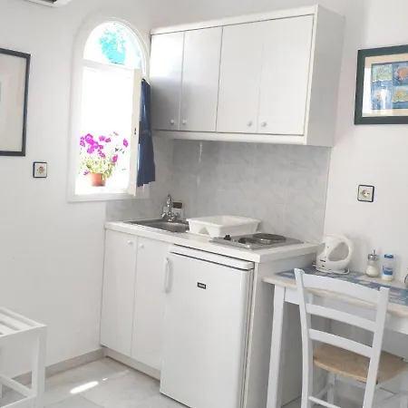 Nostos At Saint George Agios Georgios Chora Naxos Town מלון דירות 4*